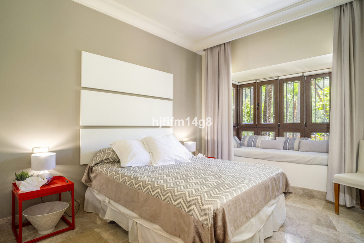 3 Bed Apartment for sale in Nueva Andalucía Costa Del Sol, Málaga, Spain