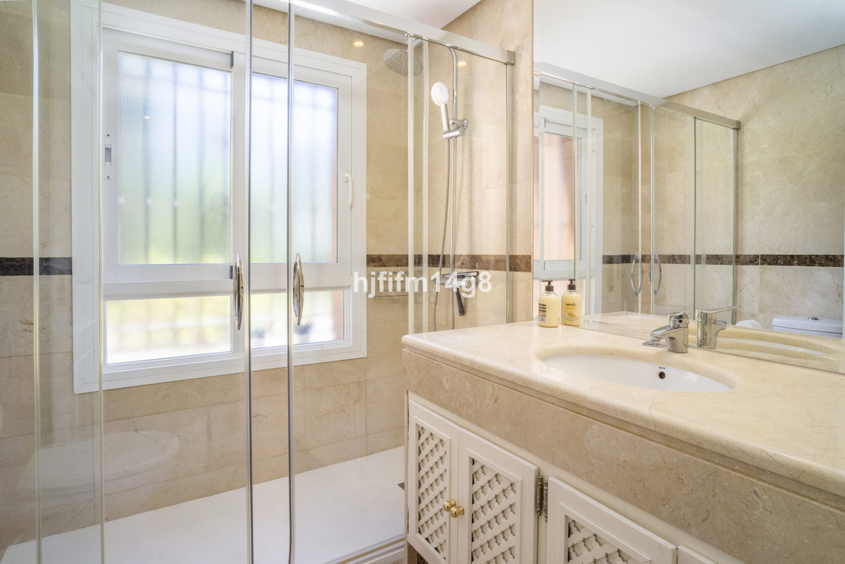 3 Bed Apartment for sale in Nueva Andalucía Costa Del Sol, Málaga, Spain