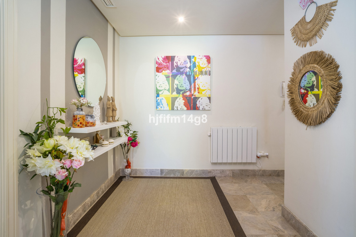 3 Bed Apartment for sale in Nueva Andalucía Costa Del Sol, Málaga, Spain
