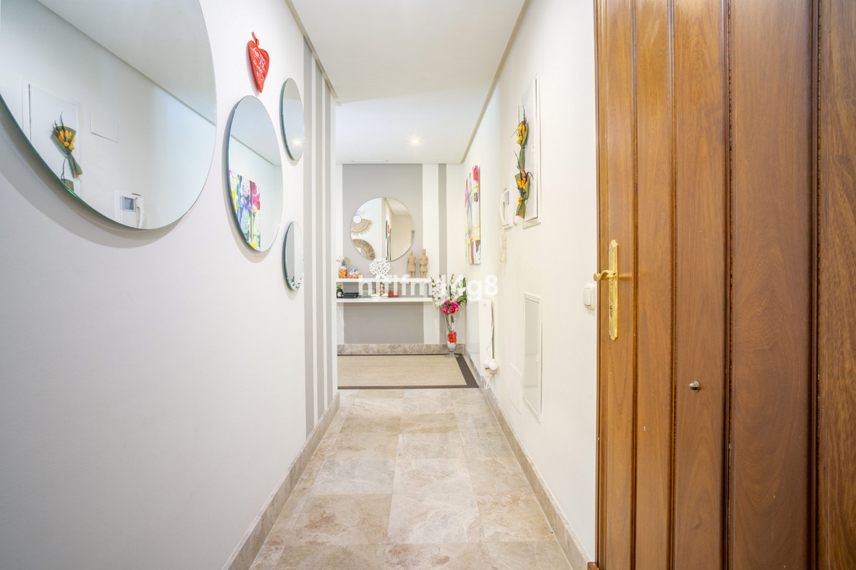 3 Bed Apartment for sale in Nueva Andalucía Costa Del Sol, Málaga, Spain