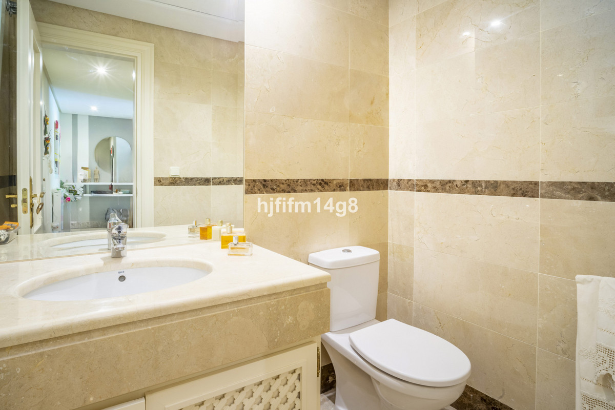 3 Bed Apartment for sale in Nueva Andalucía Costa Del Sol, Málaga, Spain