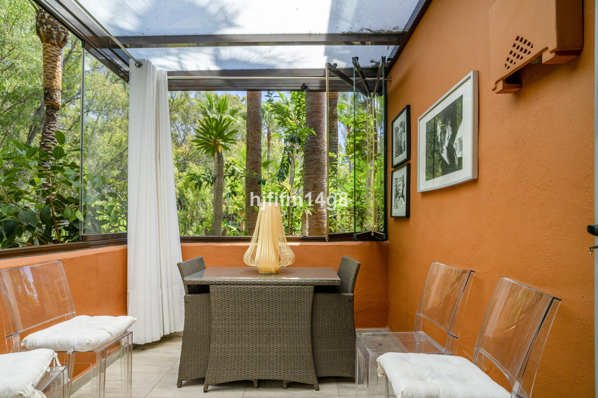 3 Bed Apartment for sale in Nueva Andalucía Costa Del Sol, Málaga, Spain