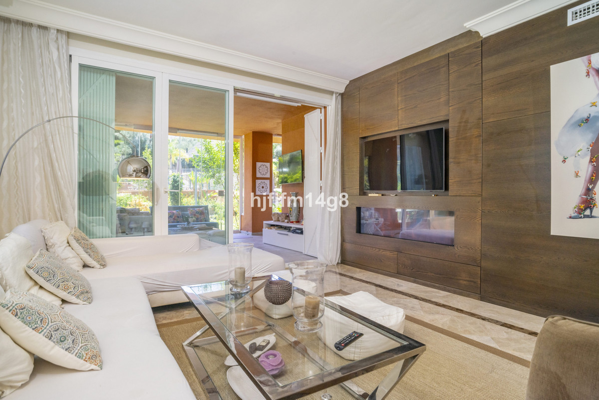 3 Bed Apartment for sale in Nueva Andalucía Costa Del Sol, Málaga, Spain