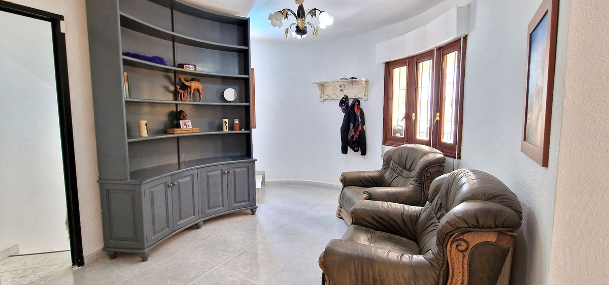 Se vende Villa - Chalet de 6 dormitorios en Costa Blanca, Alicante, España