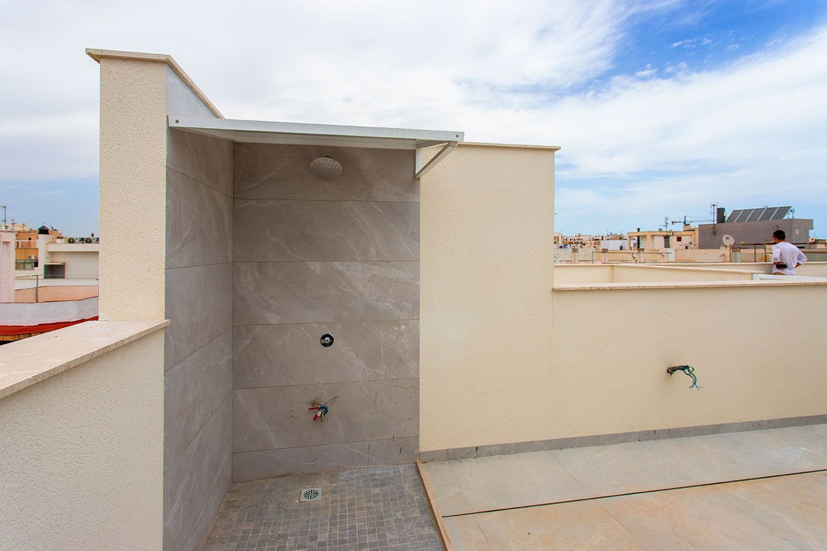 Se vende Apartamento Planta Media de 2 dormitorios en Costa Blanca, Alicante, España