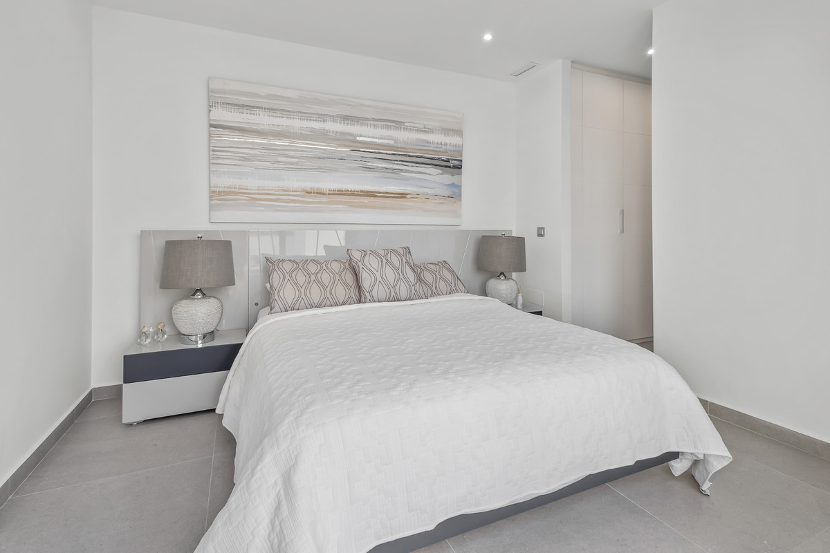 4 Bed Townhouse for sale in Algorfa Costa Blanca, Alicante, Spain