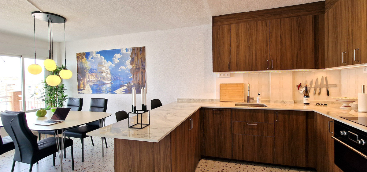 Se vende Apartamento Planta Media de 2 dormitorios en Costa Blanca, Alicante, España