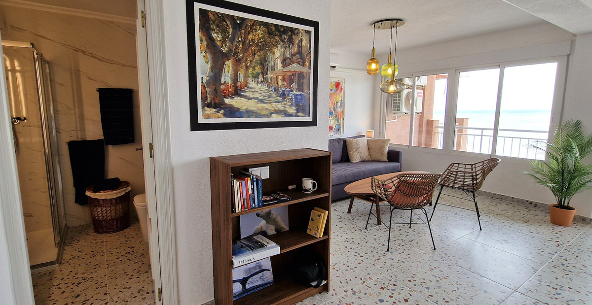 Se vende Apartamento Planta Media de 2 dormitorios en Costa Blanca, Alicante, España