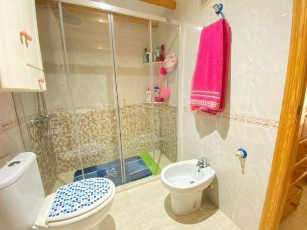 Se vende Apartamento Planta Media de 2 dormitorios en Costa Blanca, Alicante, España