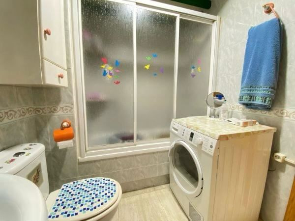 Se vende Apartamento Planta Media de 2 dormitorios en Costa Blanca, Alicante, España