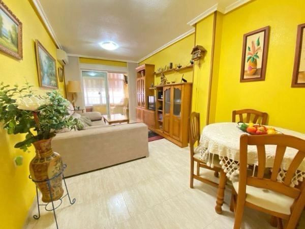 Se vende Apartamento Planta Media de 2 dormitorios en Costa Blanca, Alicante, España