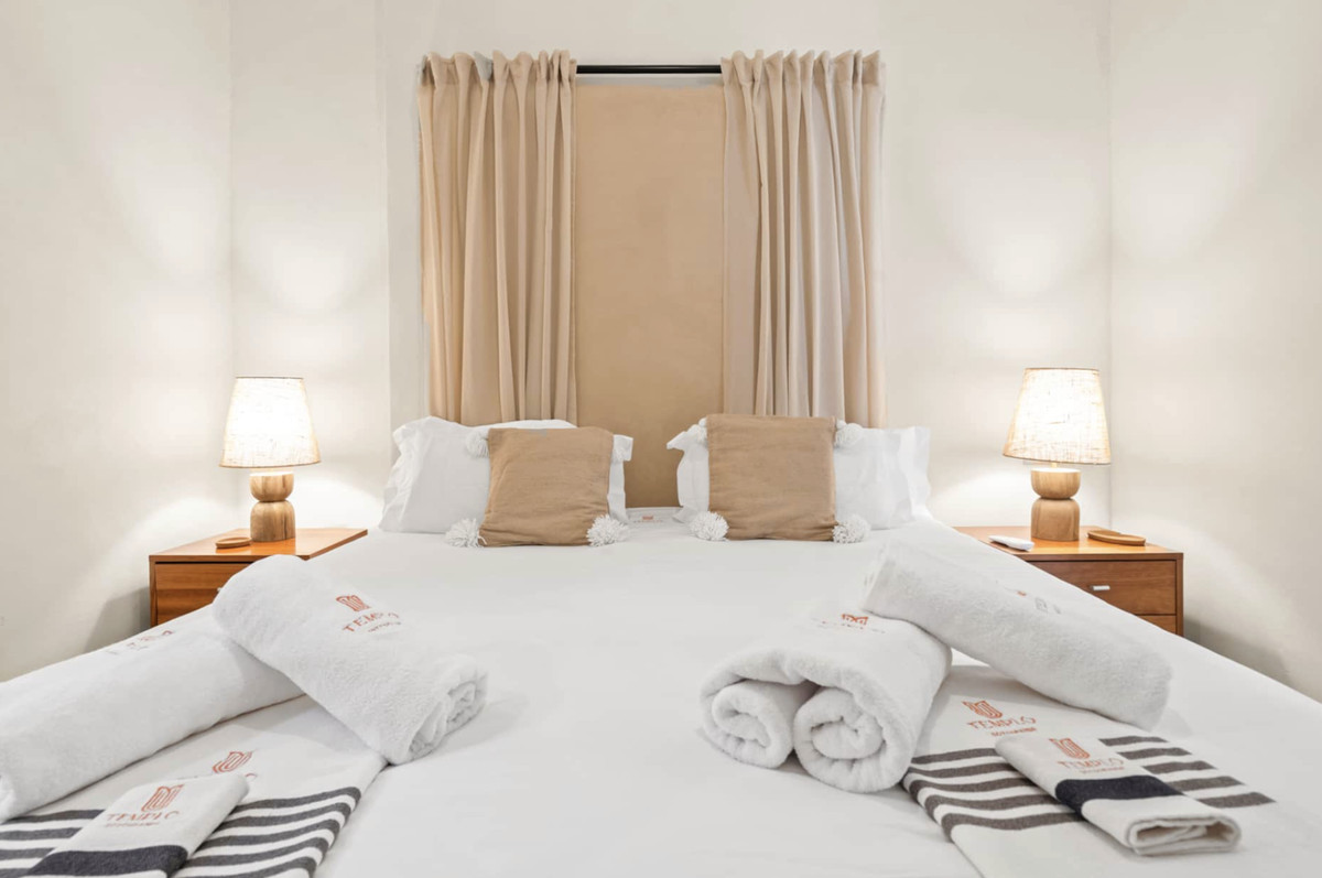 Se vende Hotel de 12 dormitorios en Costa Del Sol, Cadiz, España