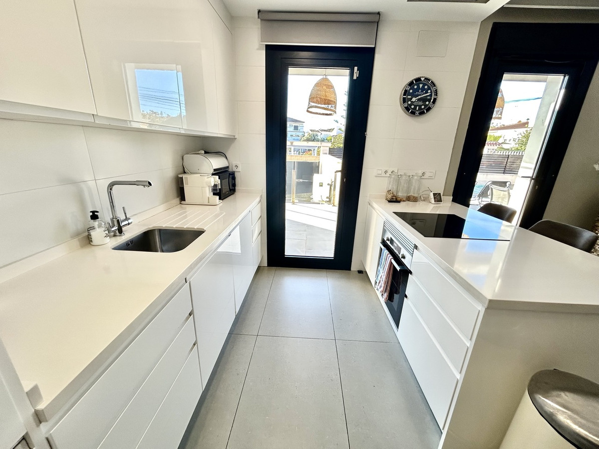 5 Bed Townhouse for sale in Los Balcones Costa Blanca, Alicante, Spain