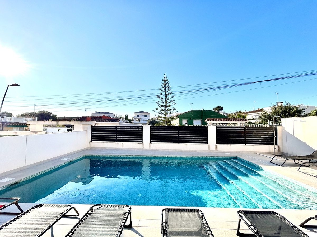 5 Bed Townhouse for sale in Los Balcones Costa Blanca, Alicante, Spain