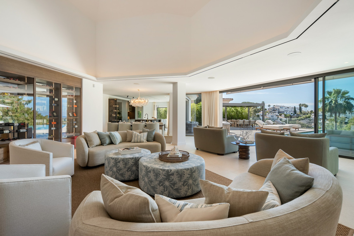 Se vende Villa - Chalet de 6 dormitorios en Costa Del Sol, Málaga, España
