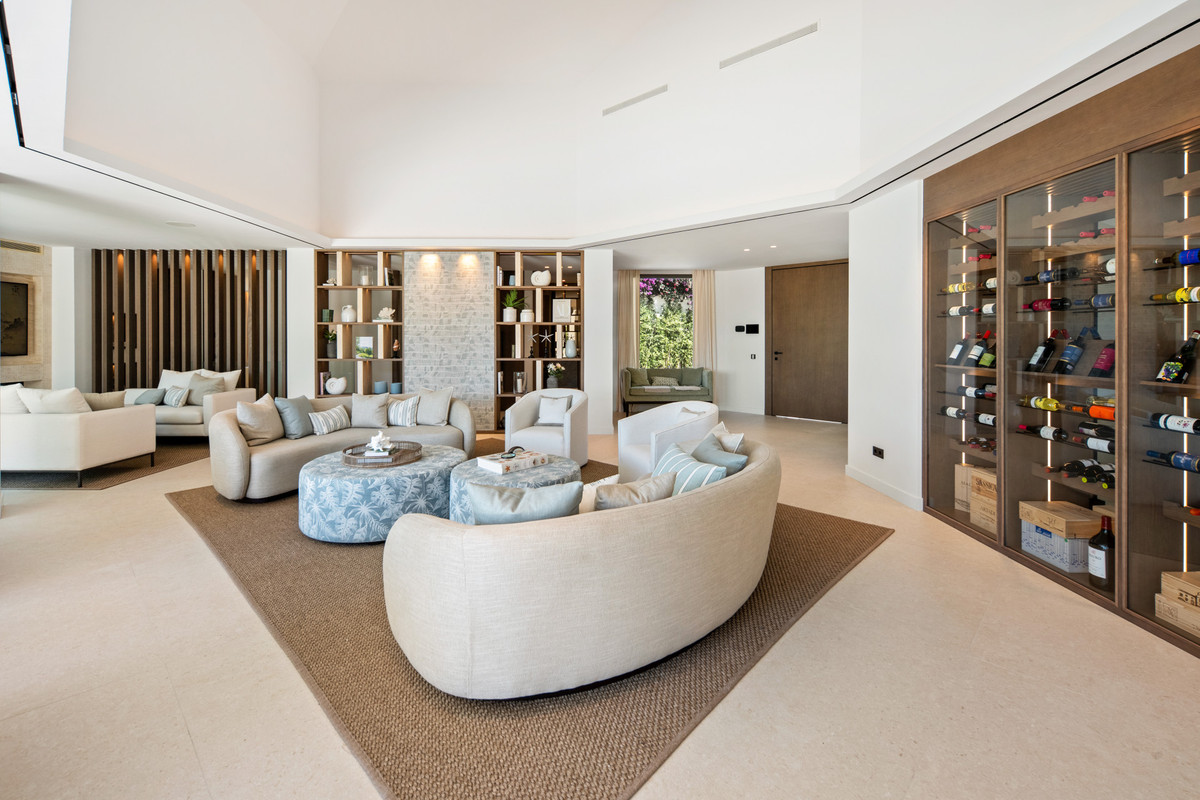 Se vende Villa - Chalet de 6 dormitorios en Costa Del Sol, Málaga, España