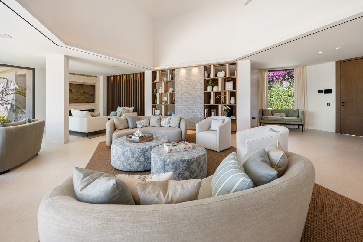 Se vende Villa - Chalet de 6 dormitorios en Costa Del Sol, Málaga, España