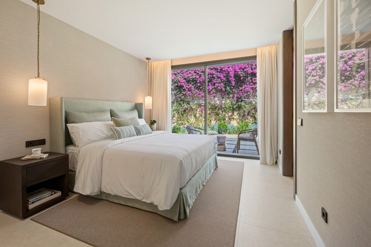 Se vende Villa - Chalet de 6 dormitorios en Costa Del Sol, Málaga, España