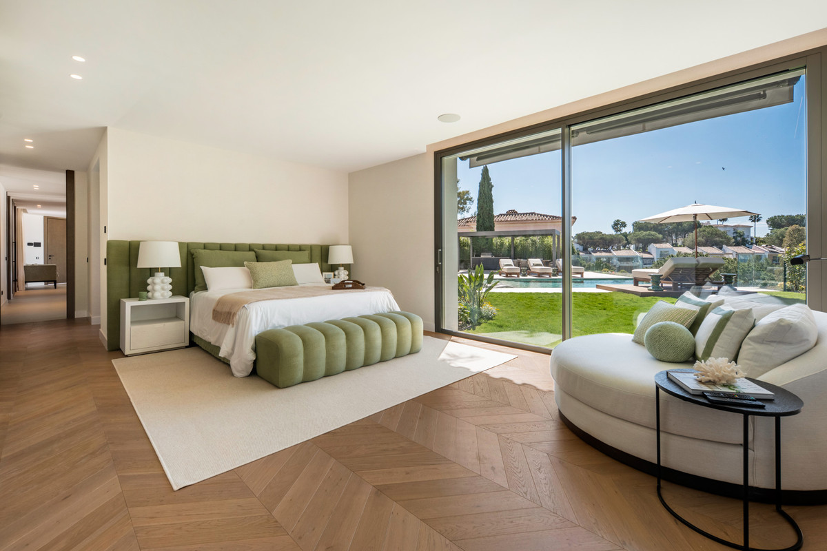Se vende Villa - Chalet de 6 dormitorios en Costa Del Sol, Málaga, España