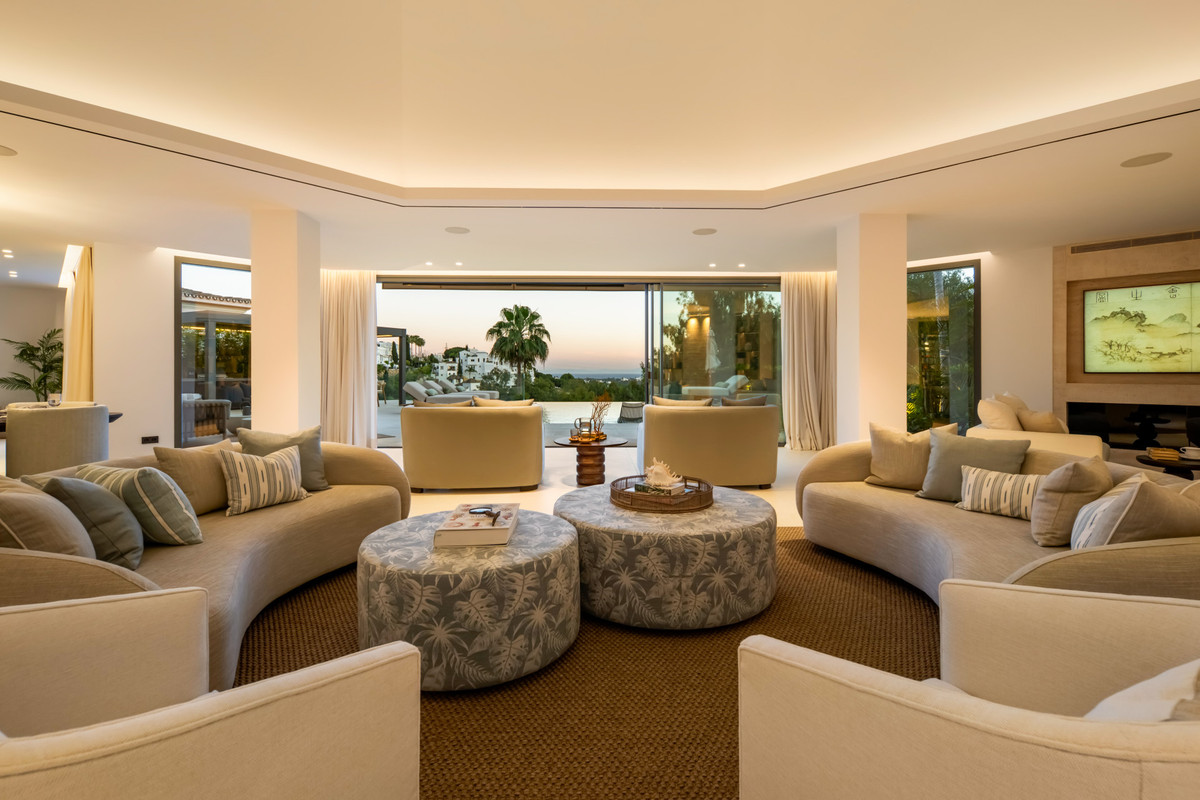 Se vende Villa - Chalet de 6 dormitorios en Costa Del Sol, Málaga, España