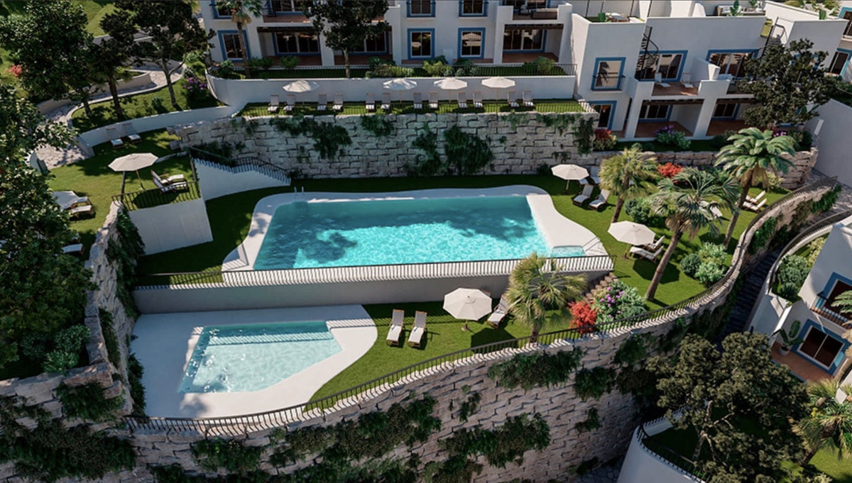2 Bed Apartment for sale in Benahavís Costa Del Sol, Málaga, Spain