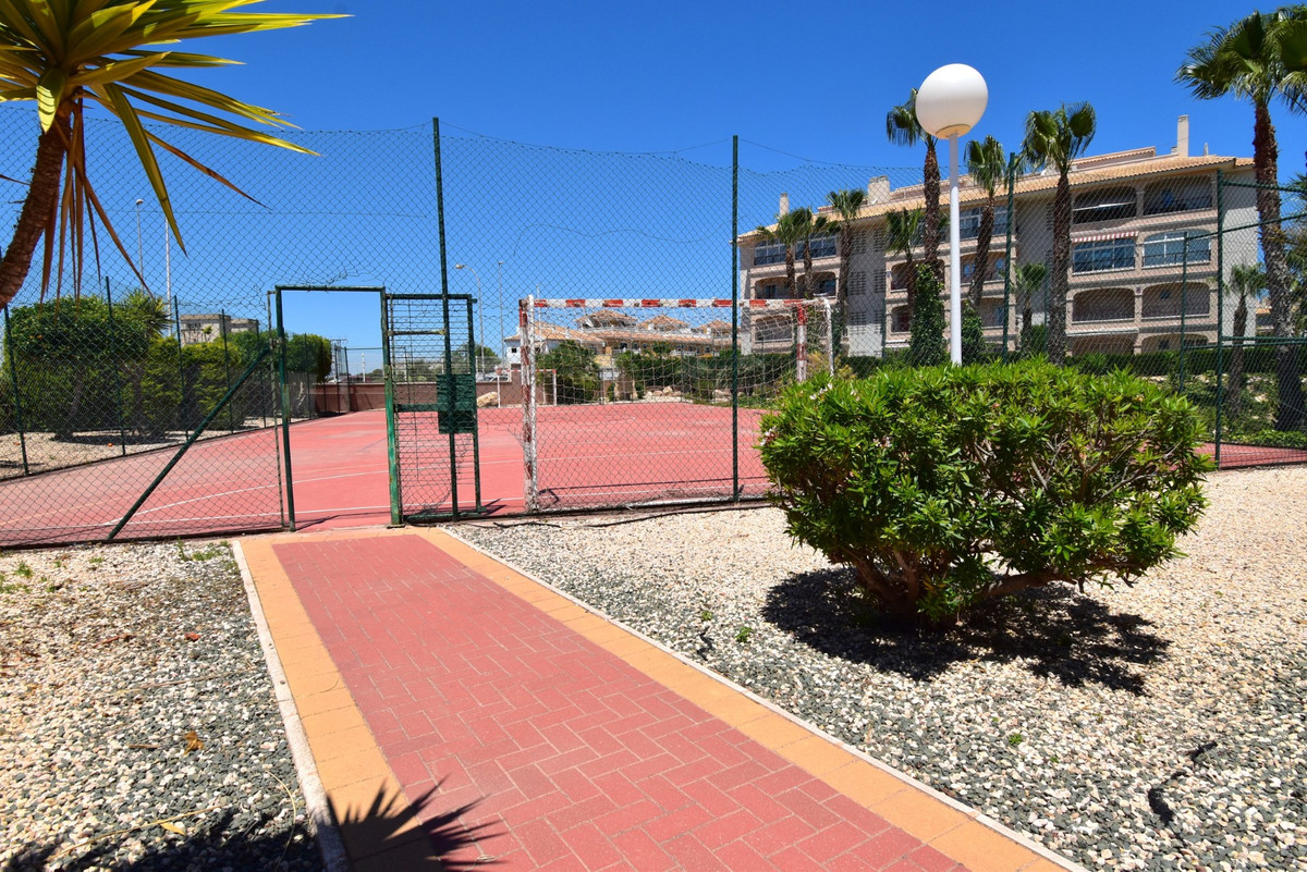 3 Bed Apartment for sale in Playa Flamenca Costa Blanca, Alicante, Spain