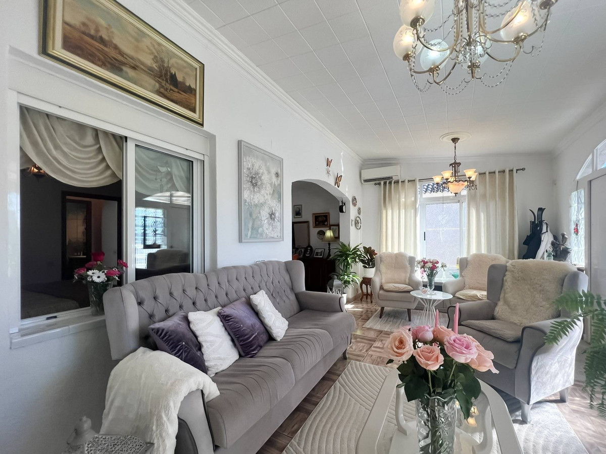 3 Bed Townhouse for sale in La Siesta Costa Blanca, Alicante, Spain