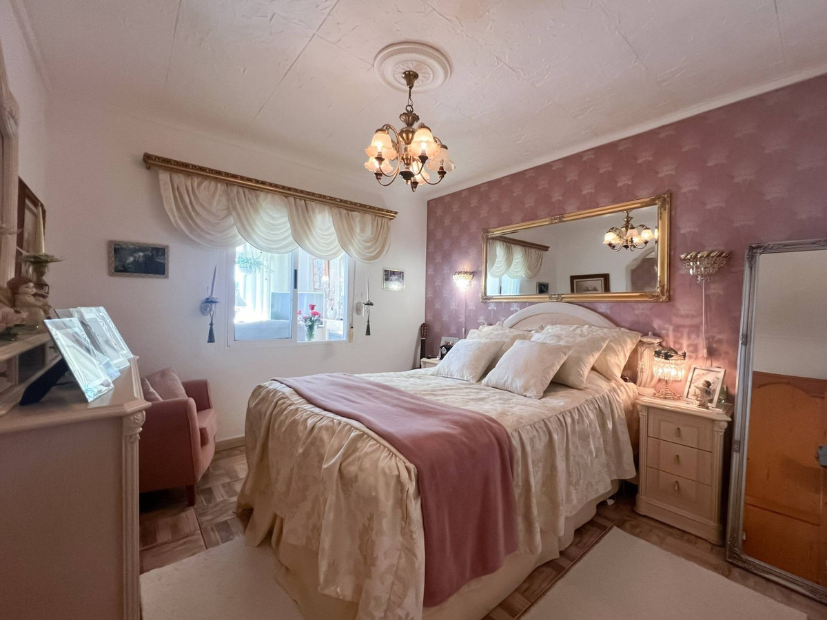 3 Bed Townhouse for sale in La Siesta Costa Blanca, Alicante, Spain