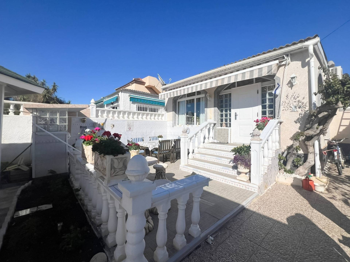3 Bed Townhouse for sale in La Siesta Costa Blanca, Alicante, Spain