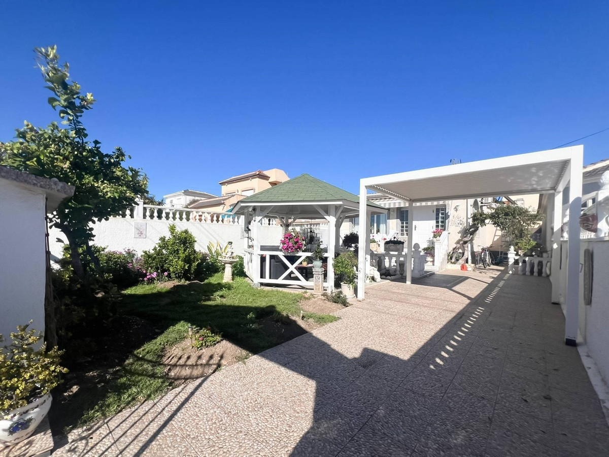 3 Bed Townhouse for sale in La Siesta Costa Blanca, Alicante, Spain