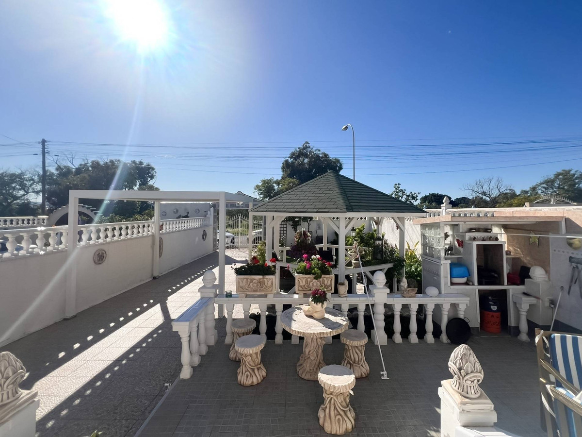 3 Bed Townhouse for sale in La Siesta Costa Blanca, Alicante, Spain