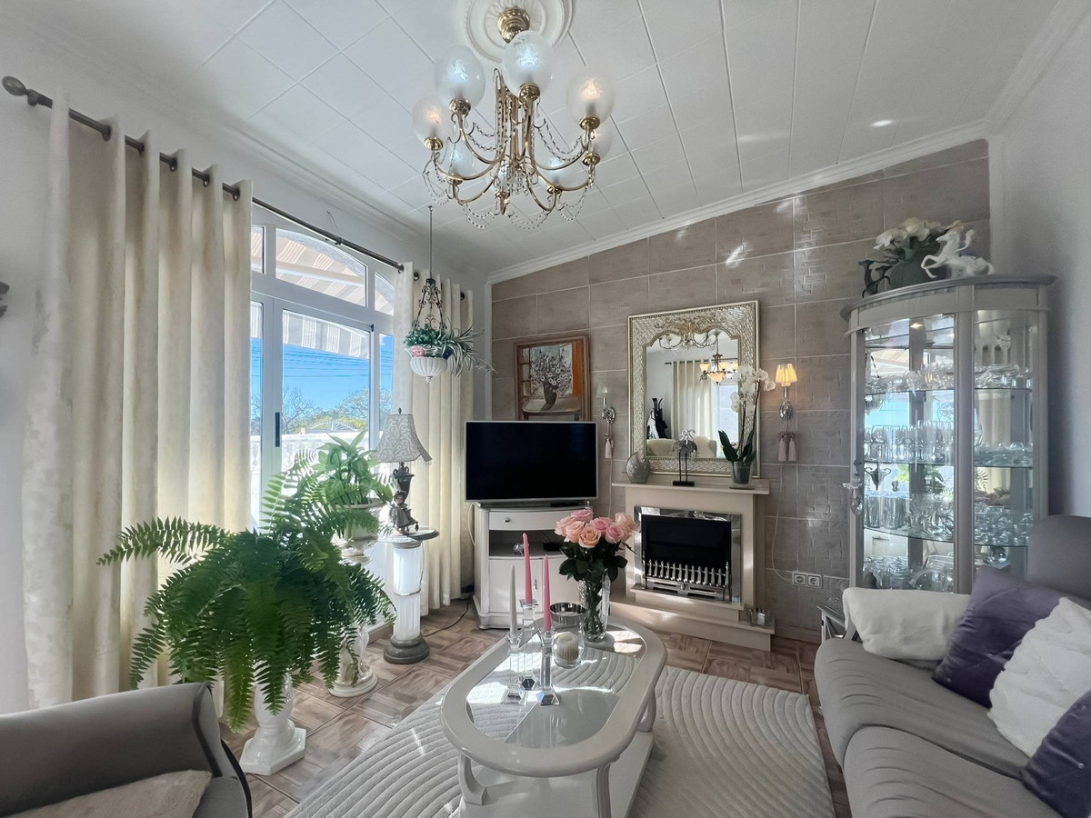 3 Bed Townhouse for sale in La Siesta Costa Blanca, Alicante, Spain