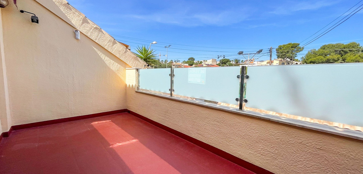 Se vende Adosada de 3 dormitorios en Costa Blanca, Alicante, España