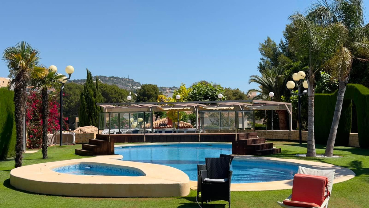 8 Bed Townhouse for sale in Calpe Costa Blanca, Alicante, Spain