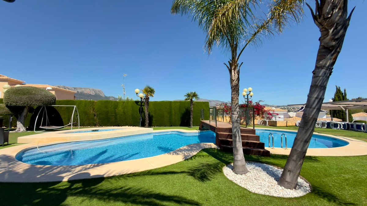8 Bed Townhouse for sale in Calpe Costa Blanca, Alicante, Spain