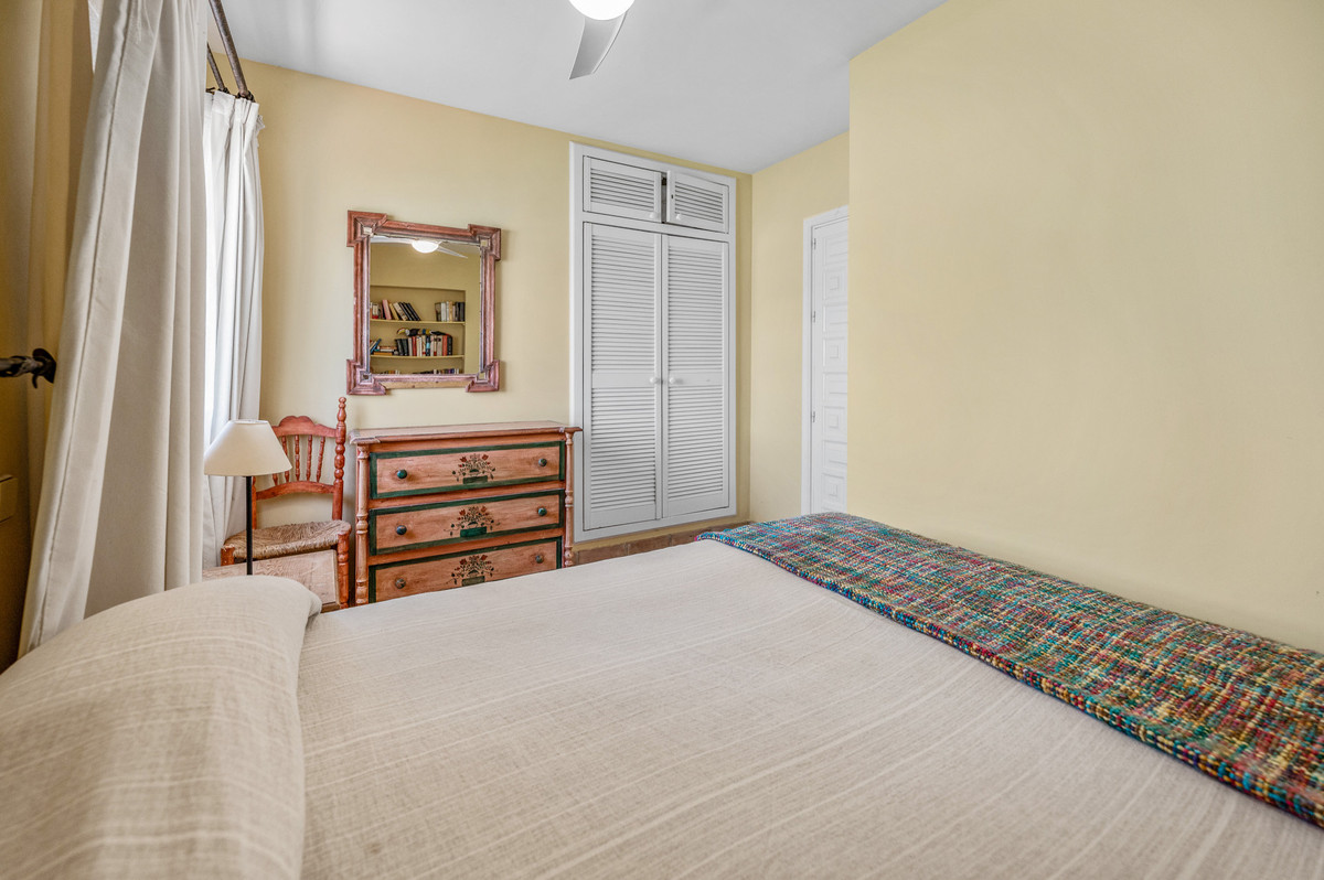 Se vende Villa - Chalet de 5 dormitorios en Costa Del Sol, Málaga, España