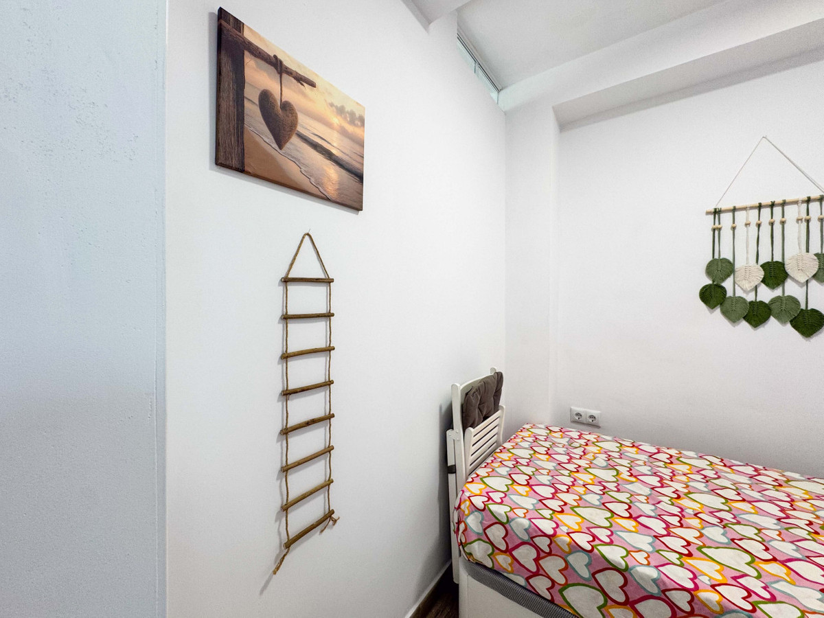 Se vende Apartamento Planta Media de 2 dormitorios en Costa Blanca, Alicante, España