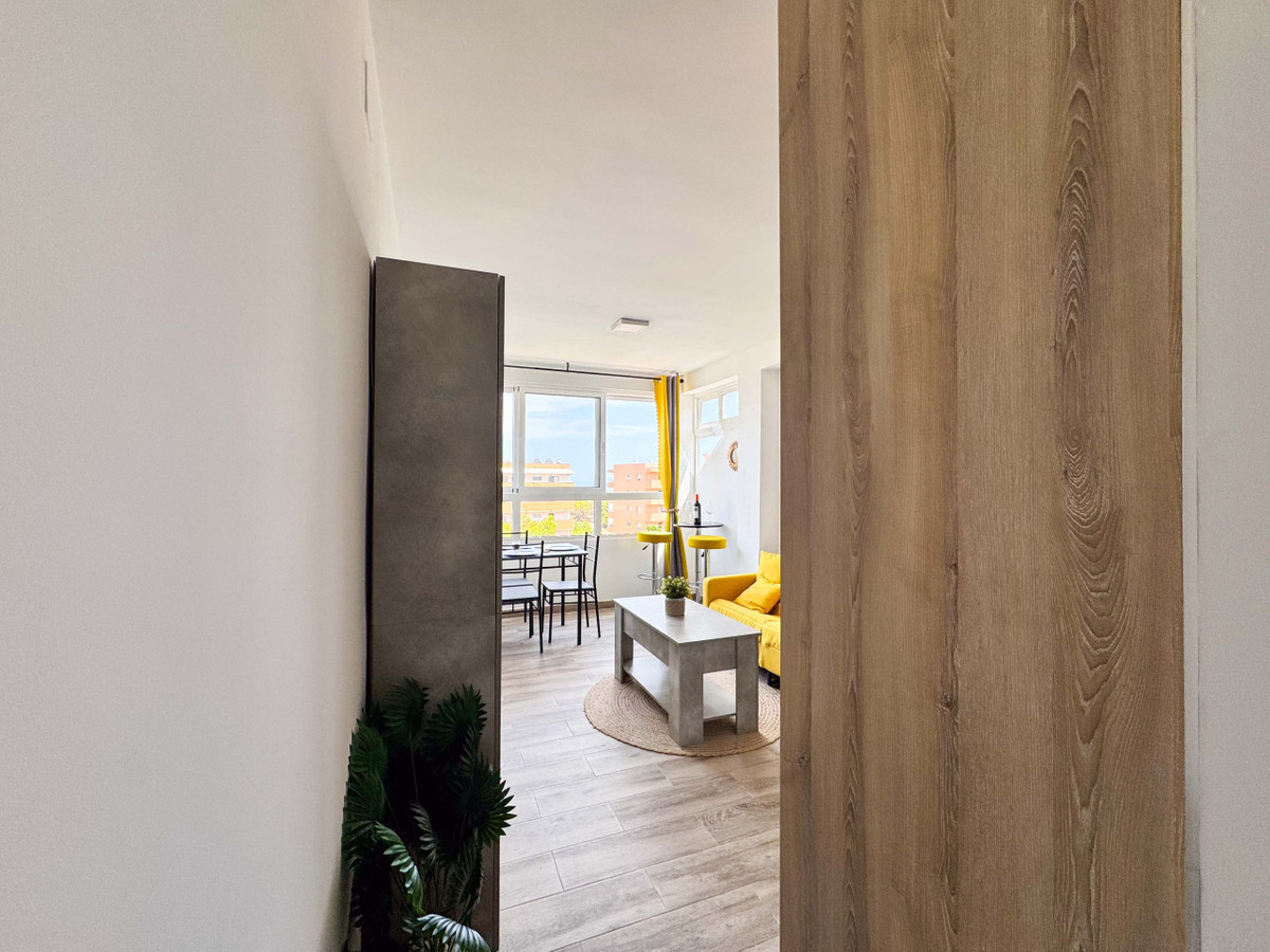 Se vende Apartamento Planta Media de 2 dormitorios en Costa Blanca, Alicante, España