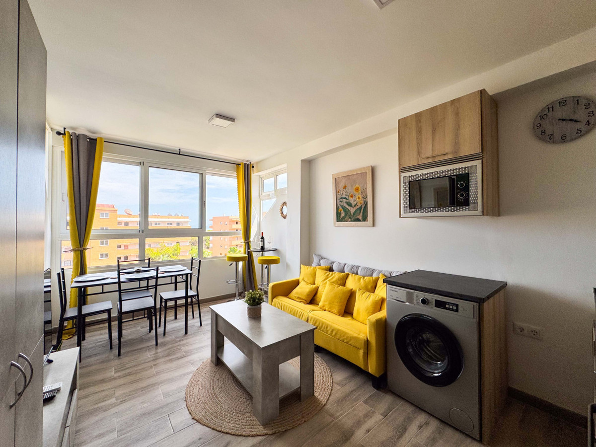 Se vende Apartamento Planta Media de 2 dormitorios en Costa Blanca, Alicante, España