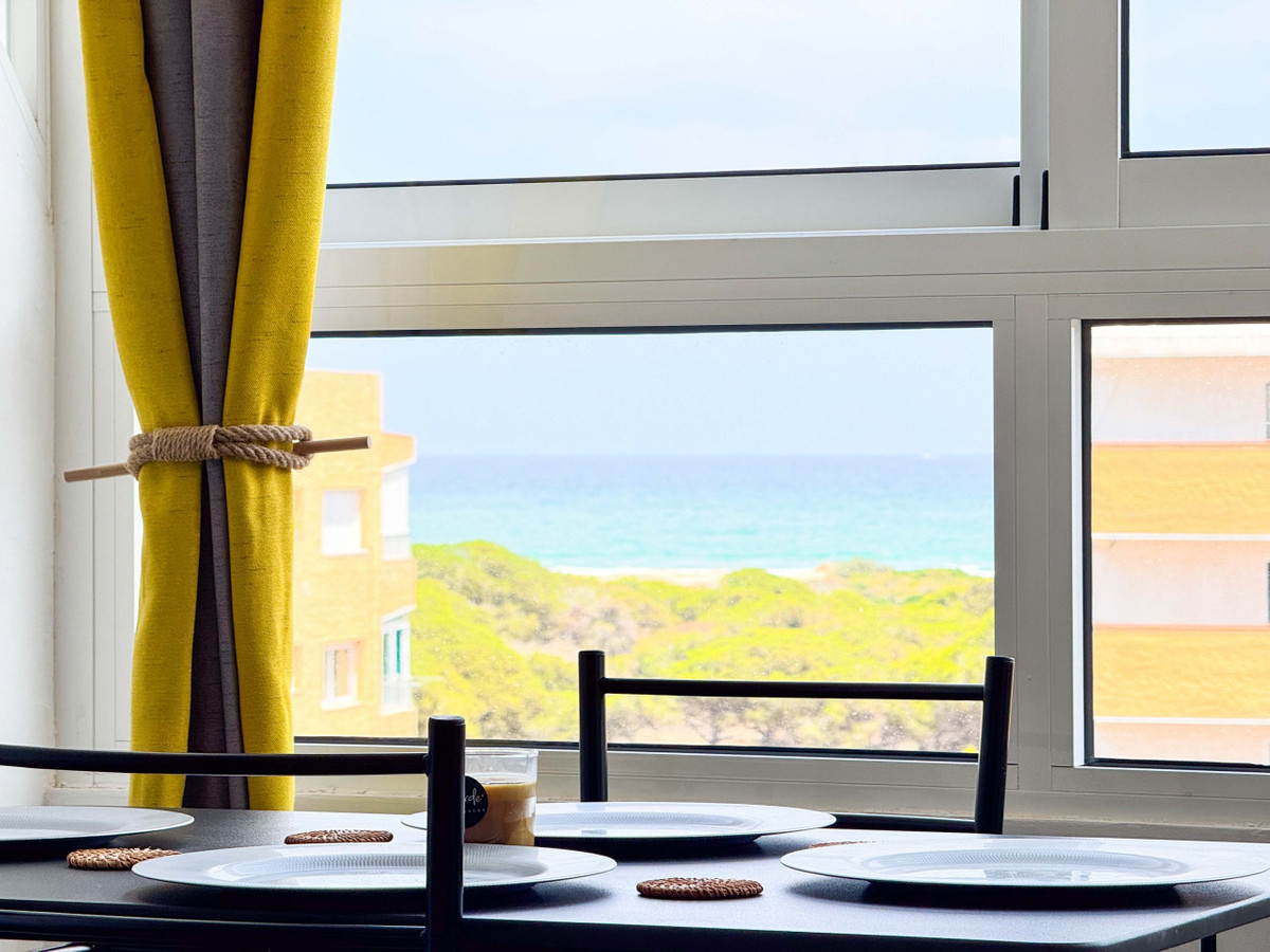 Se vende Apartamento Planta Media de 2 dormitorios en Costa Blanca, Alicante, España