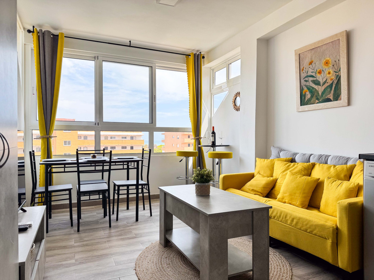 Se vende Apartamento Planta Media de 2 dormitorios en Costa Blanca, Alicante, España