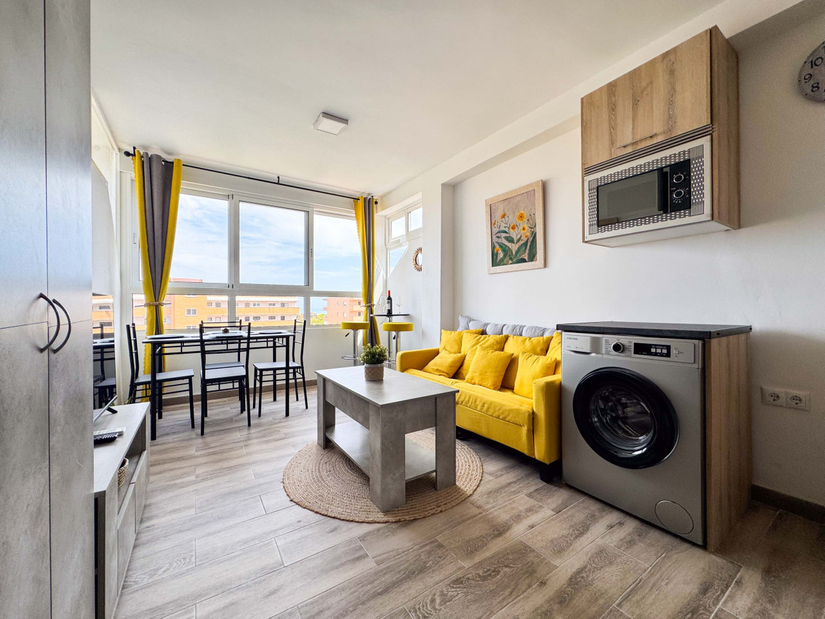 Se vende Apartamento Planta Media de 2 dormitorios en Costa Blanca, Alicante, España