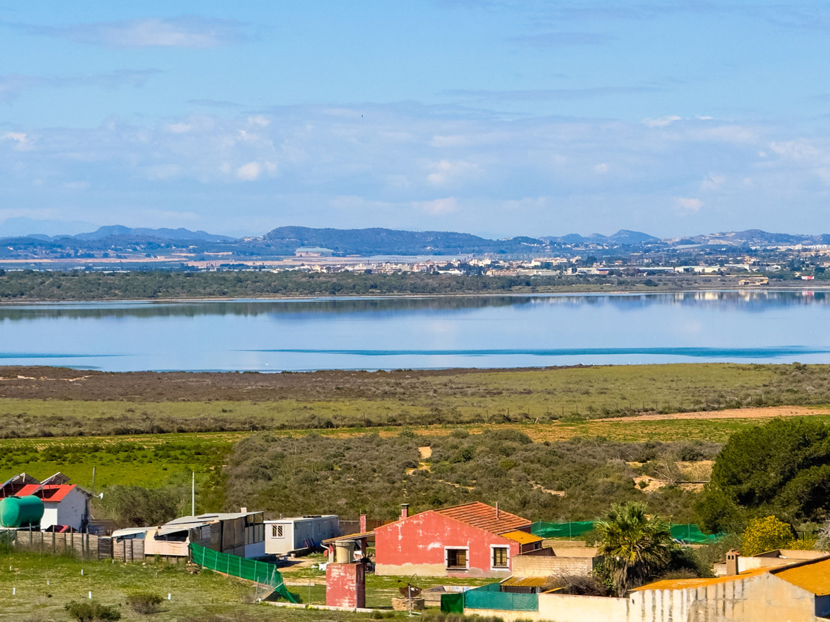 Se vende Apartamento Planta Media de 2 dormitorios en Costa Blanca, Alicante, España