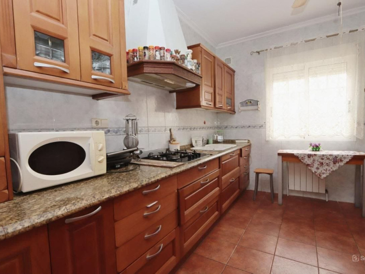 Se vende Villa - Chalet de 4 dormitorios en Costa Blanca, Alicante, España