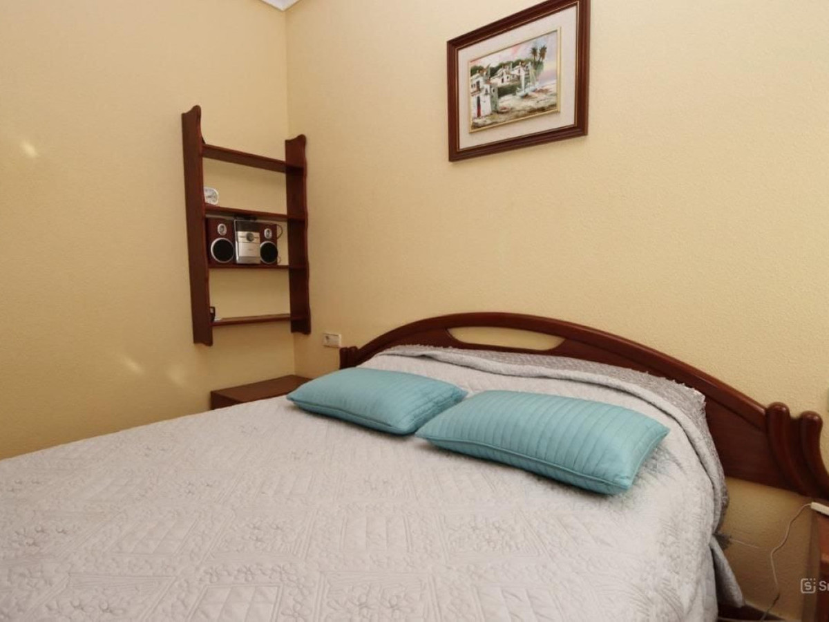 Se vende Villa - Chalet de 4 dormitorios en Costa Blanca, Alicante, España