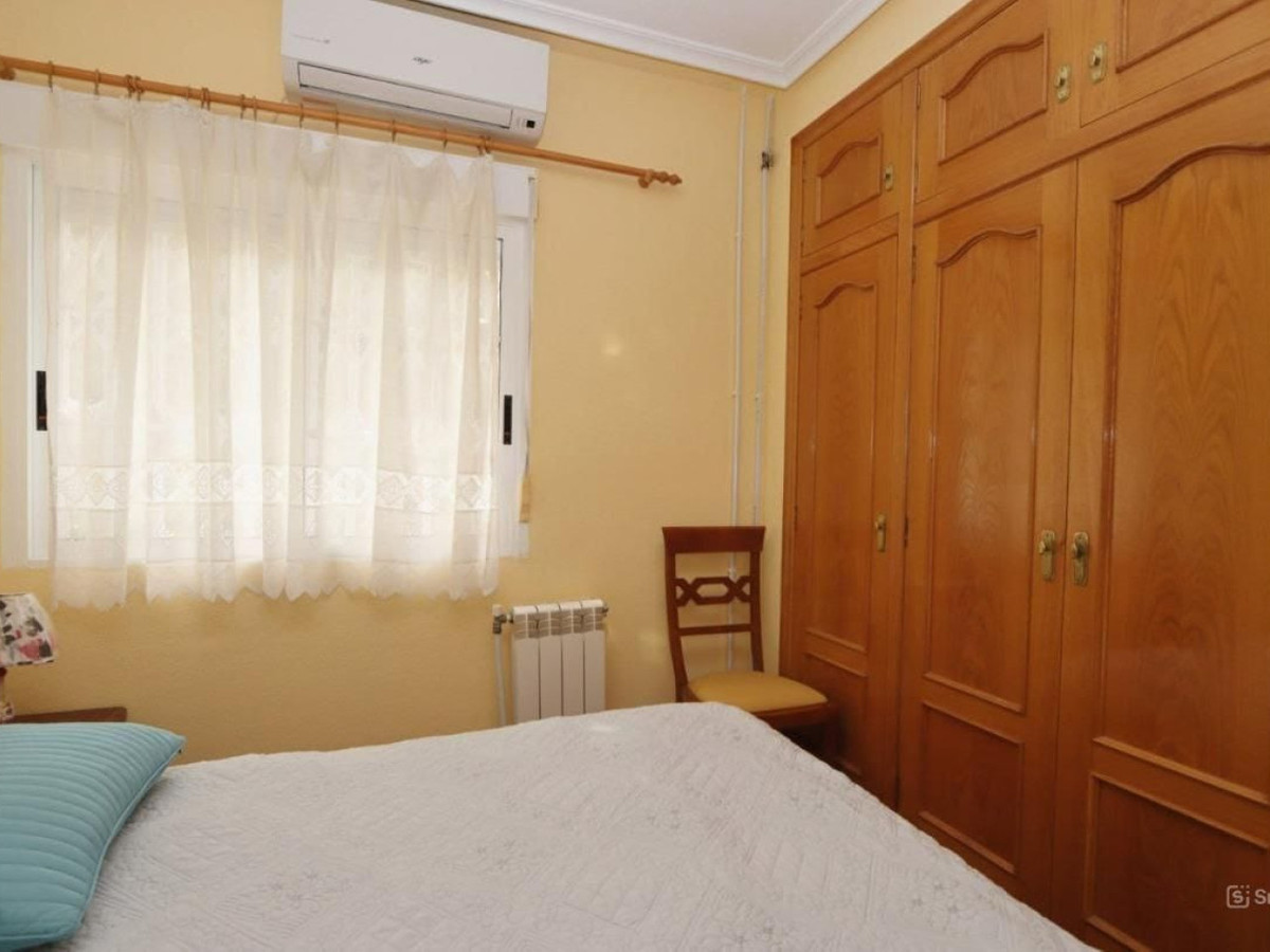 Se vende Villa - Chalet de 4 dormitorios en Costa Blanca, Alicante, España