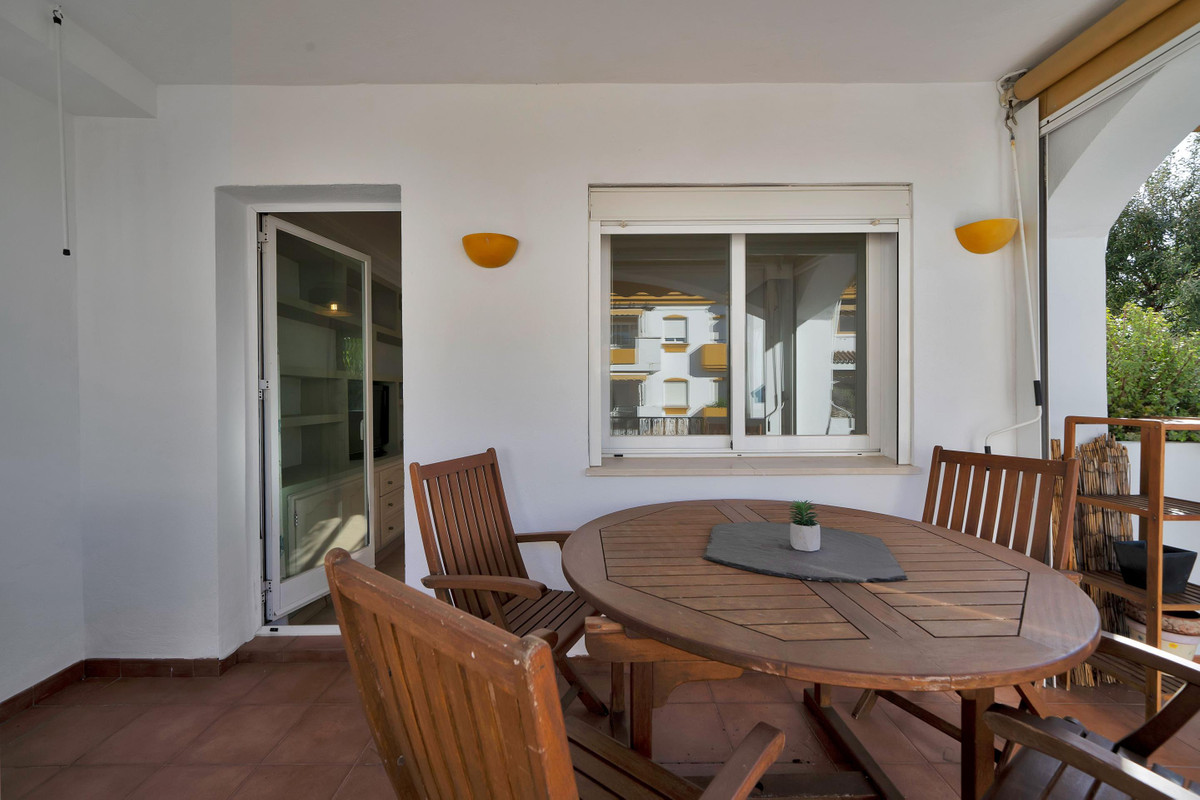 Se vende Apartamento Planta Media de 3 dormitorios en Costa Del Sol, Málaga, España