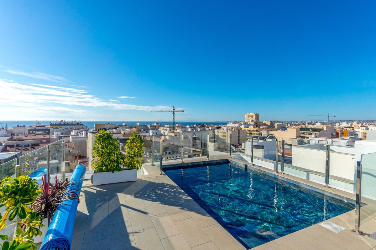 Se vende Apartamento Planta Media de 2 dormitorios en Costa Blanca, Alicante, España