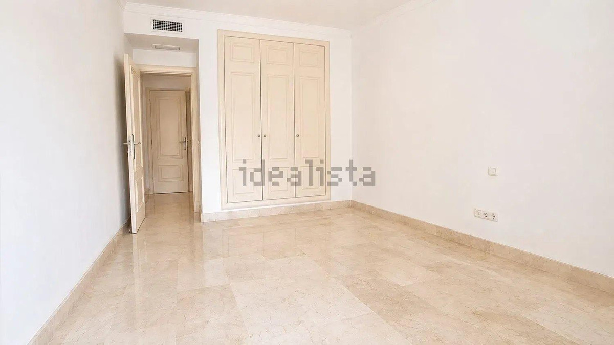 Se vende Apartamento Planta Baja de 3 dormitorios en Costa Del Sol, Málaga, España