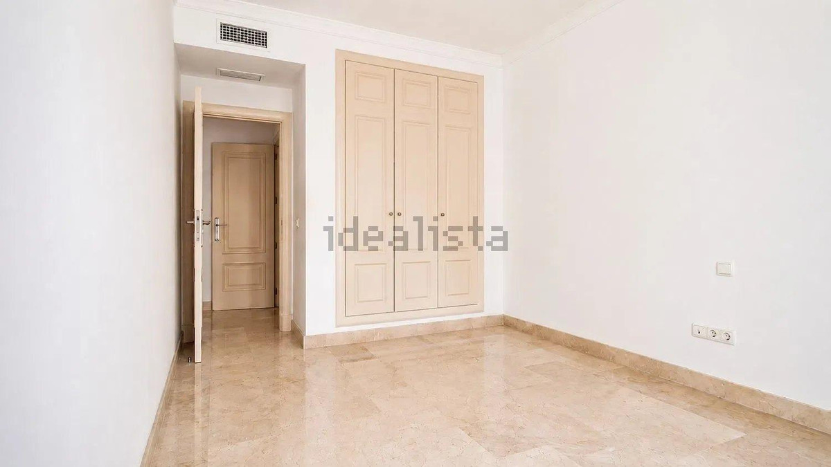 Se vende Apartamento Planta Baja de 3 dormitorios en Costa Del Sol, Málaga, España